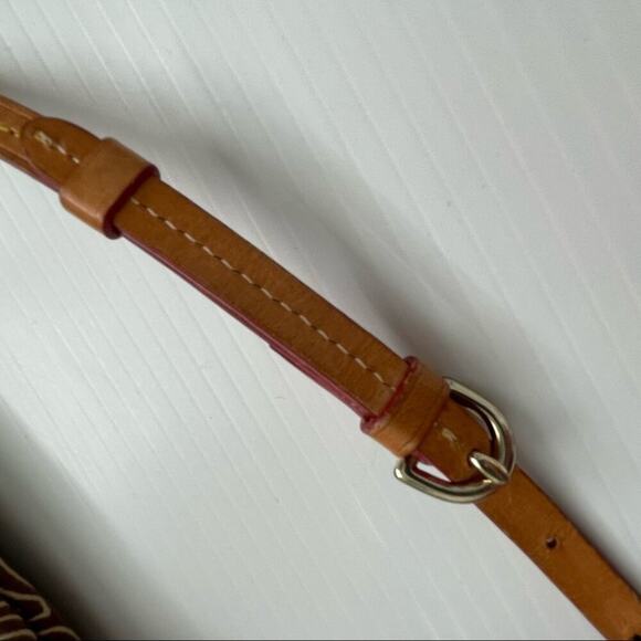 Vintage Dooney and Bourke canvas scribble letter pattern crossbody  pink lining - Picture 12 of 16